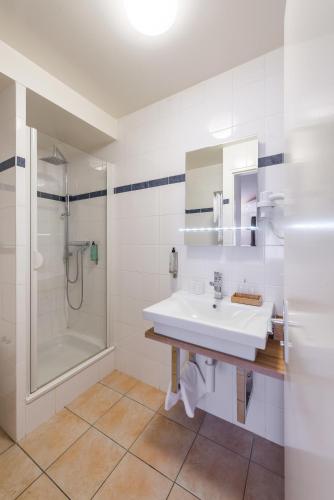 Hotel Rousseau Geneva,Saint-Gervais / Des Grottes>>Geneva,3 star