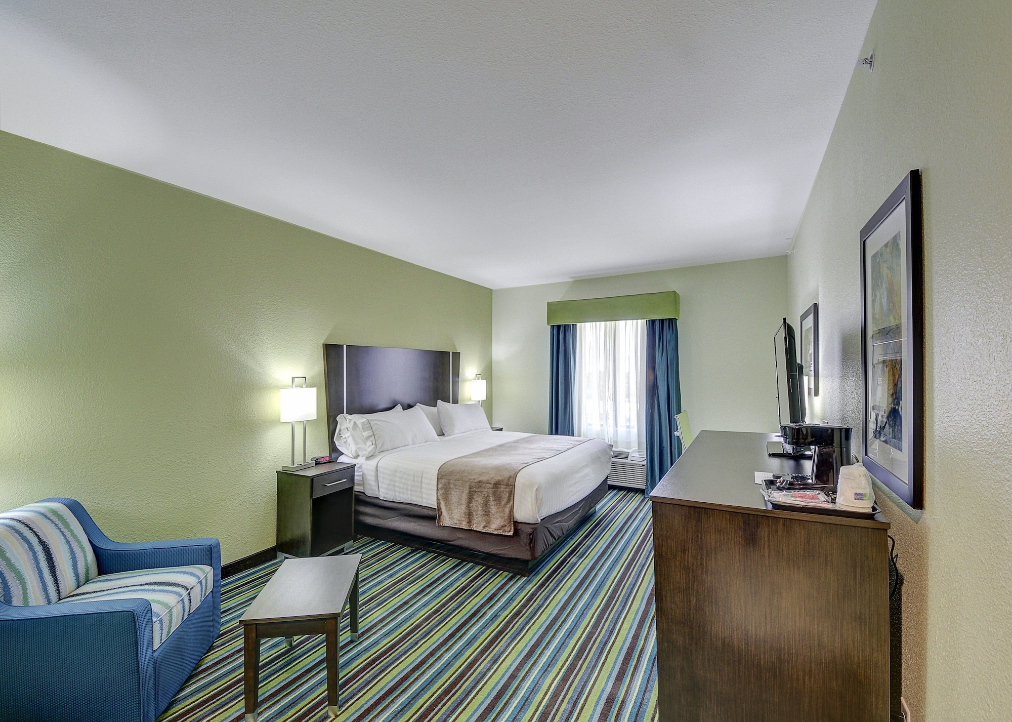 holiday inn express and suites carrizo springs by ihg