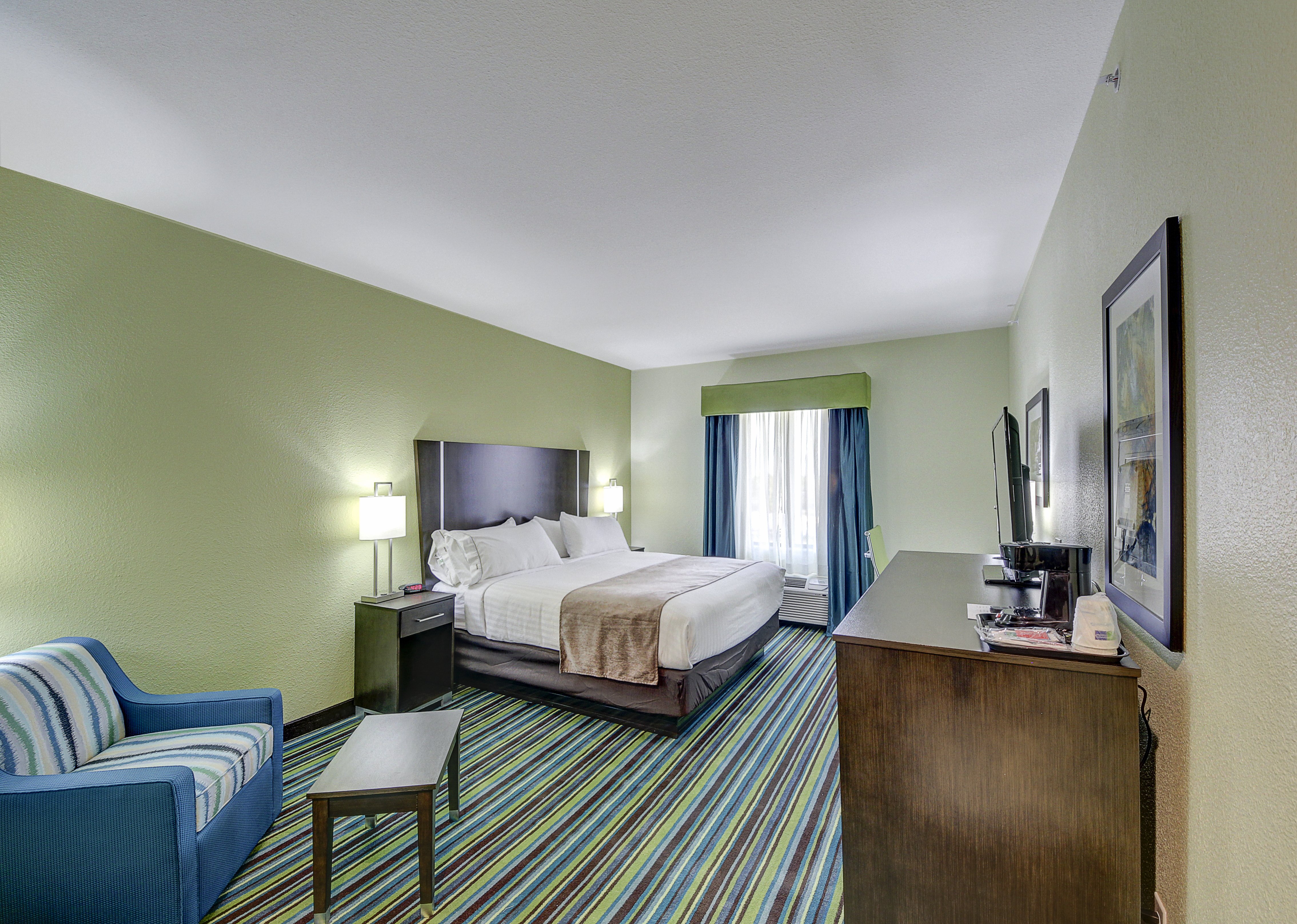 holiday inn express and suites carrizo springs by ihg