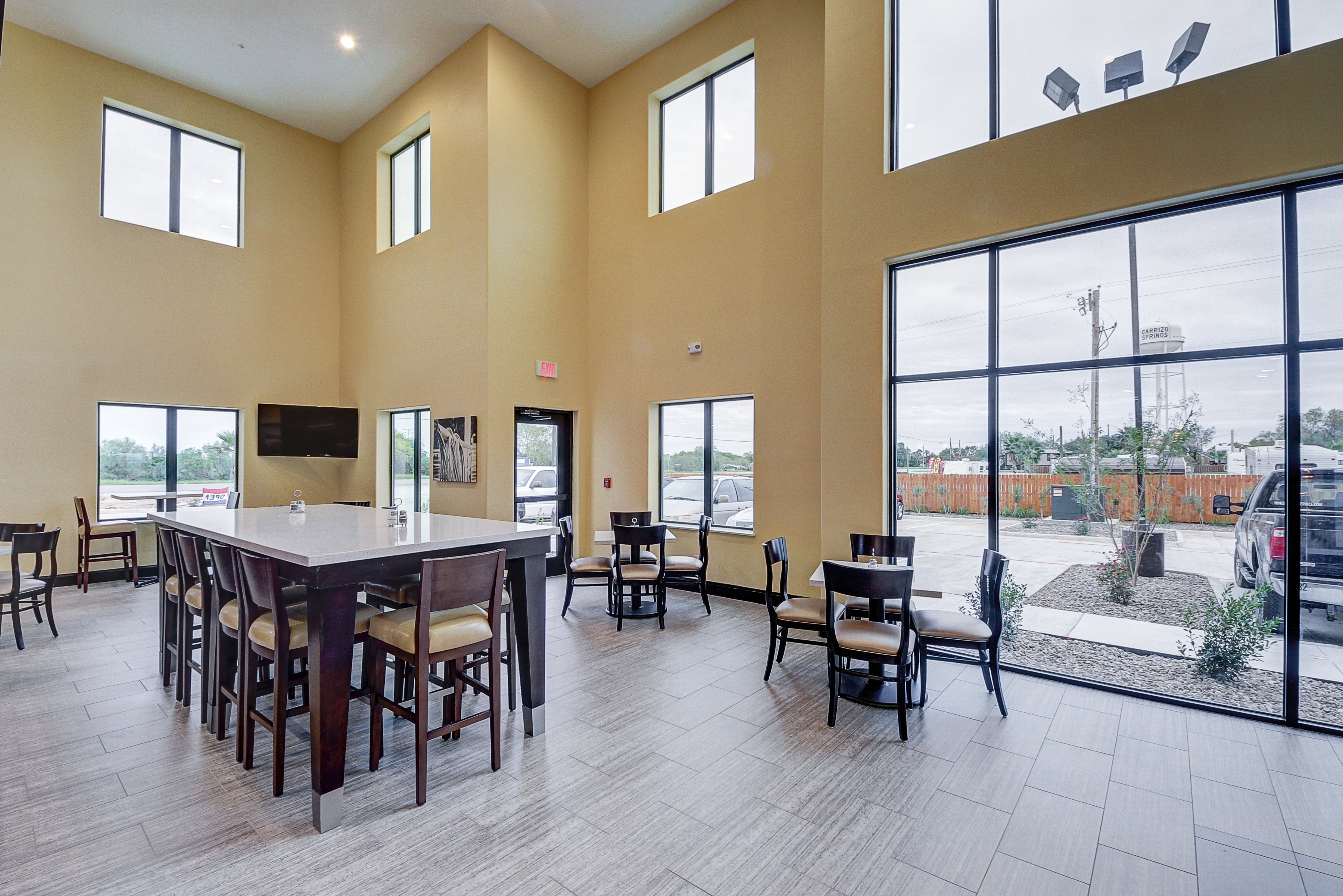 holiday inn express and suites carrizo springs by ihg