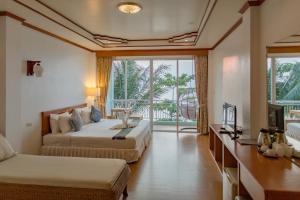 mam kai bae beach resort