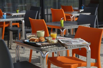 first inn hotel blois