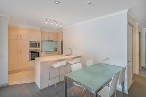 crowsnest apartments