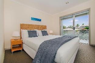 crowsnest apartments