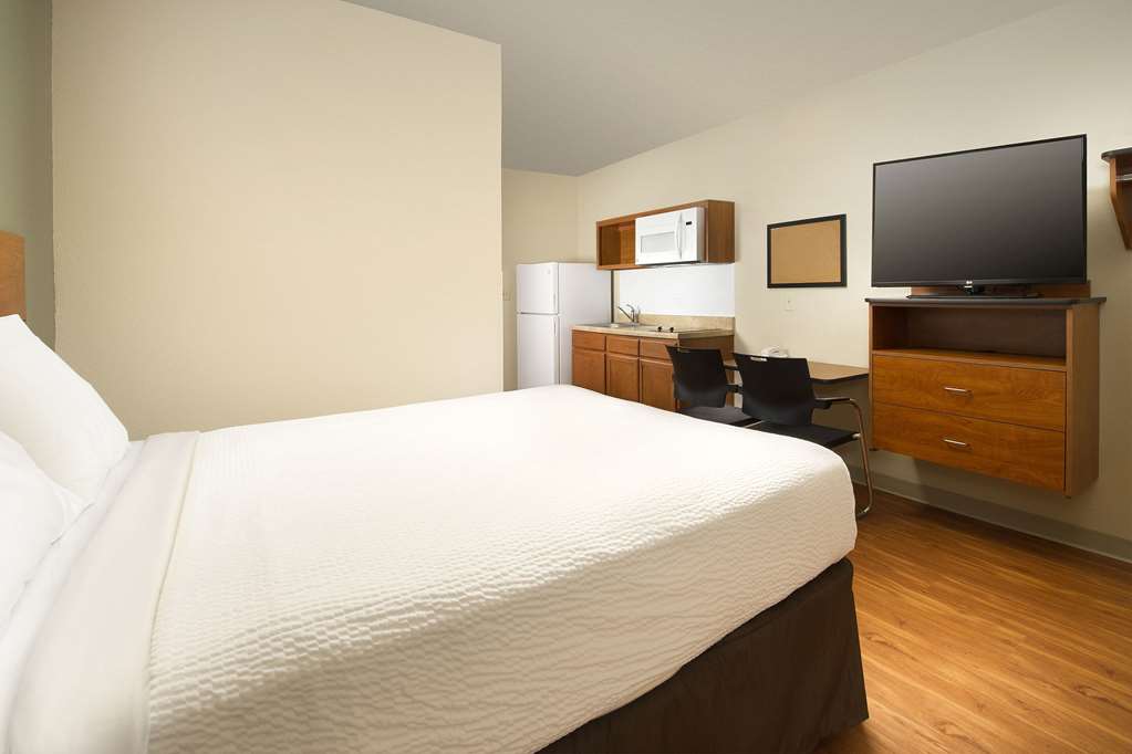 extended stay america select suites oklahoma city west