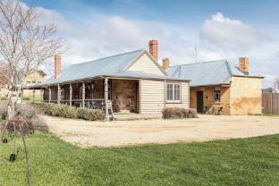 robinson cottage