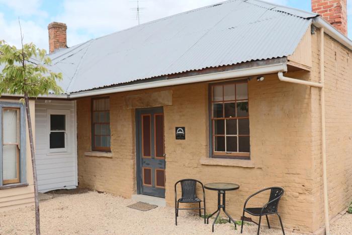 robinson cottage