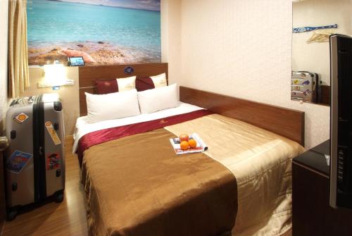 golden swallow hotel