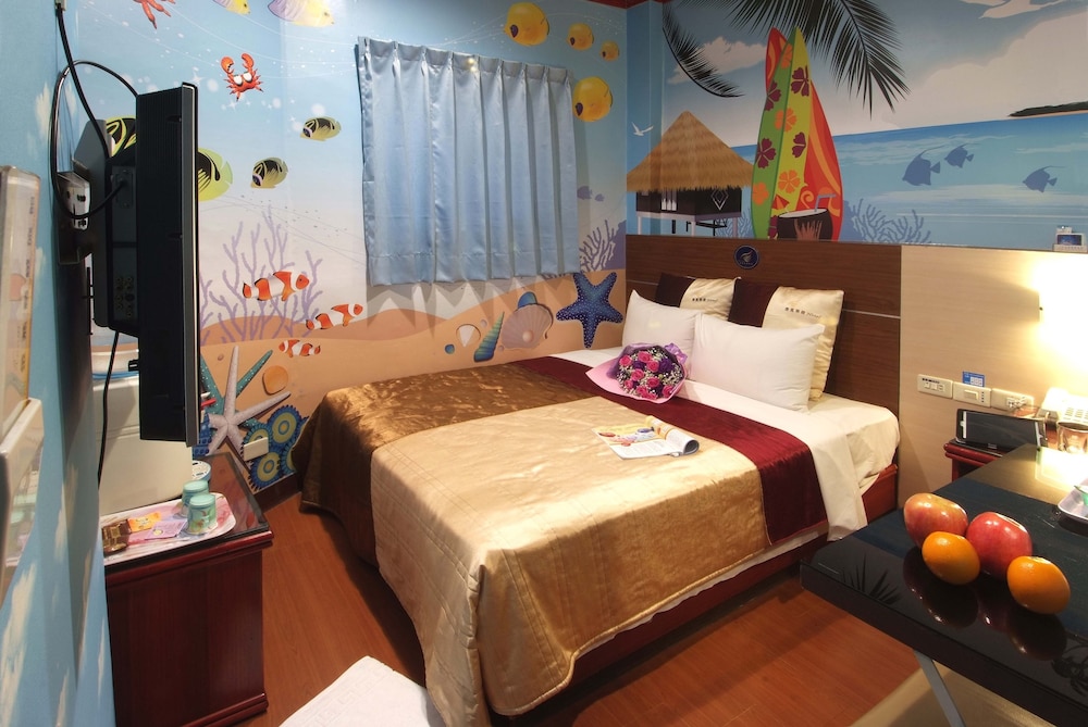 golden swallow hotel
