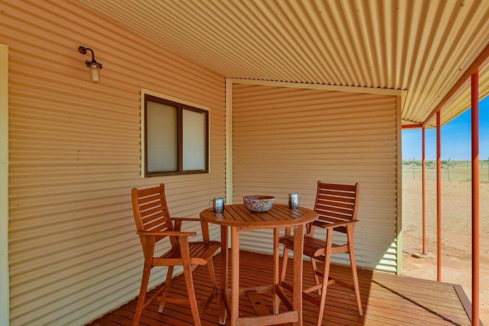 william creek camp ground and units