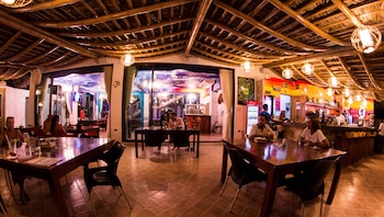 Dharma Beach Hotel,Manglaralto>>Jipijapa,3 star