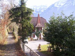 Boutique Hotel Alpina (Adults Only),Interlaken>>Bern,2 star