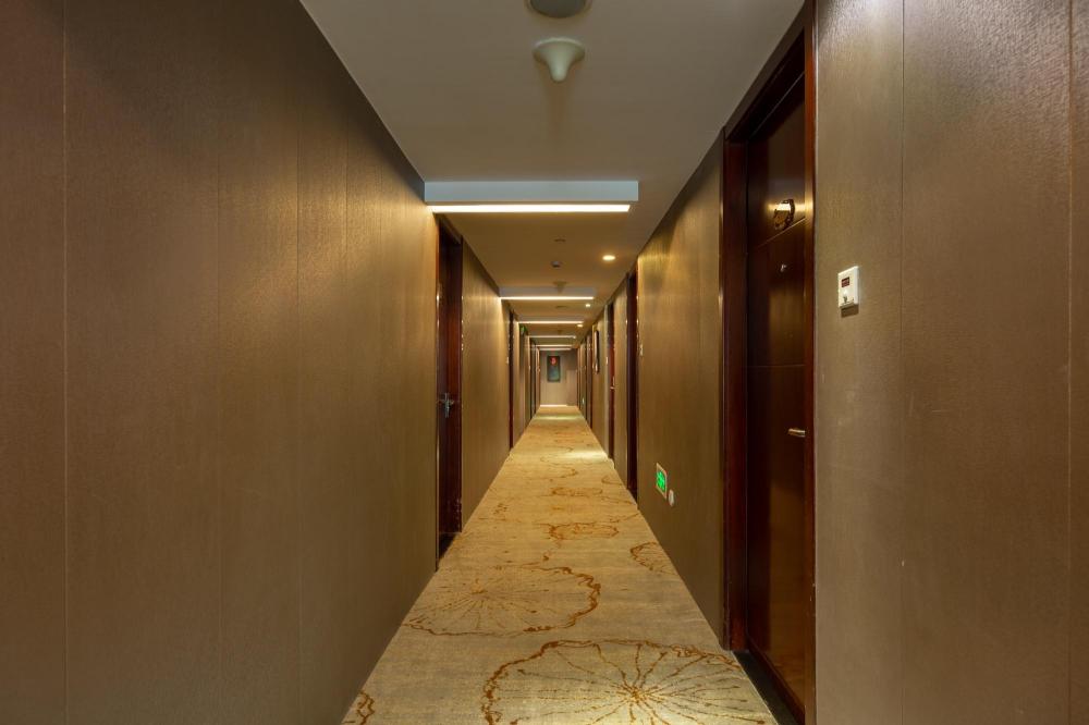 yiwu baiheng hotel