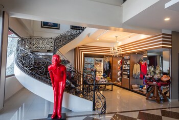 Quindeloma Art Hotel And Gallery,Chimborazo>>Riobamba,4 star