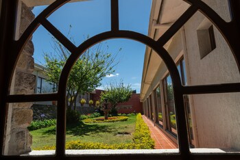 Quindeloma Art Hotel And Gallery,Chimborazo>>Riobamba,4 star