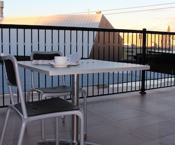 The Premier Hotel,Hamilton>>Broadmeadow,4 star