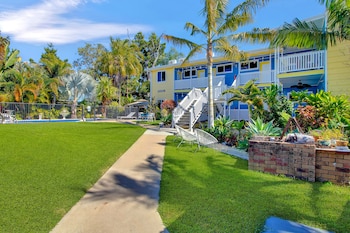 coral inn boutique resort