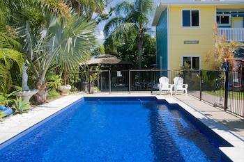 coral inn boutique resort
