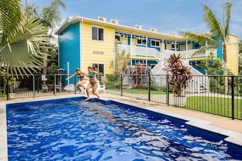 coral inn boutique resort