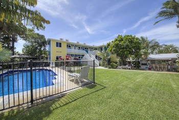 coral inn boutique resort