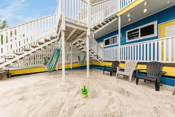 coral inn boutique resort