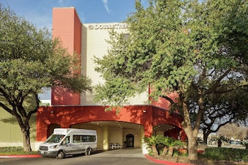 doubletree by hilton san antonio downtown