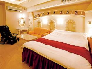 fine garden umeda adults only