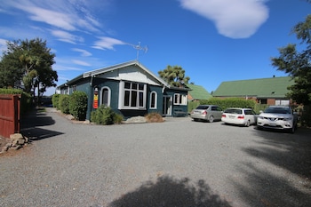 big tree lodge methven hostel
