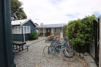 big tree lodge methven hostel