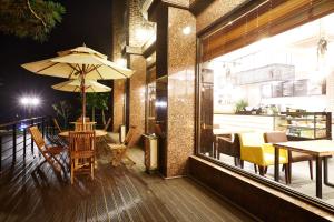 Cheongju Namoo Hotel,,2 star
