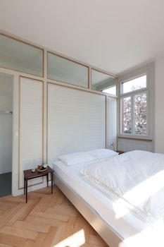 hotel restaurant militarkantine