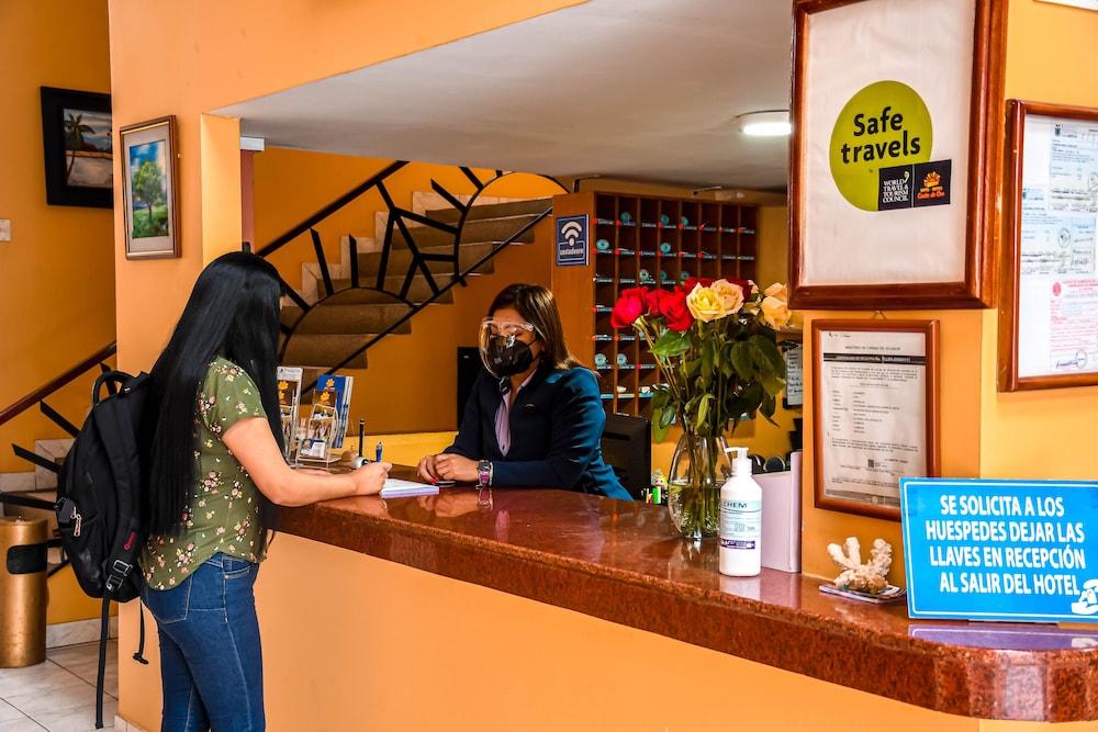 hotel suites costa de oro
