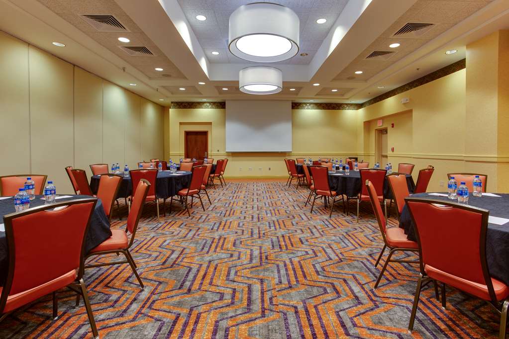 drury inn and suites west des moines