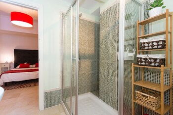 the zentral suites and apartments
