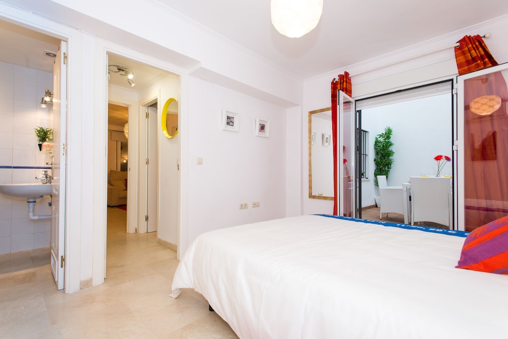 the zentral suites and apartments