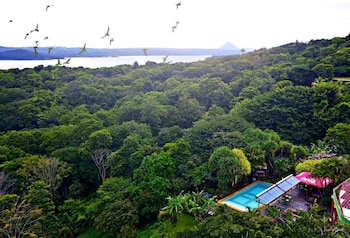 Lake Arenal Hotel & Brewery,Arenal>>Angeles,3 star