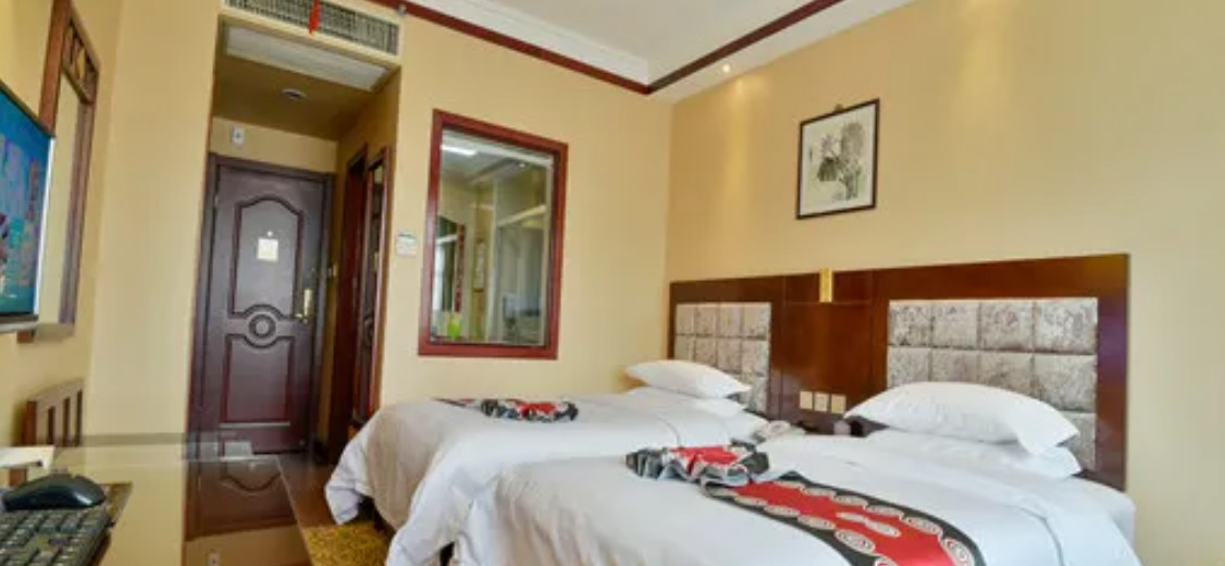 lanzhou hualian hotel