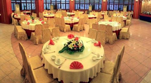 lanzhou hualian hotel