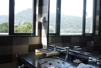 lovelybay hotel xiamen