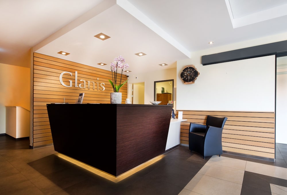 hotel glanis