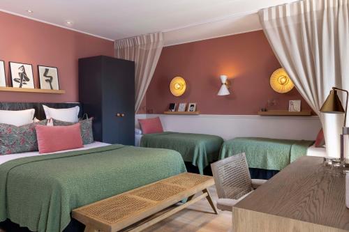 le petit beaumarchais hotel and spa