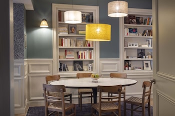 le petit beaumarchais hotel and spa