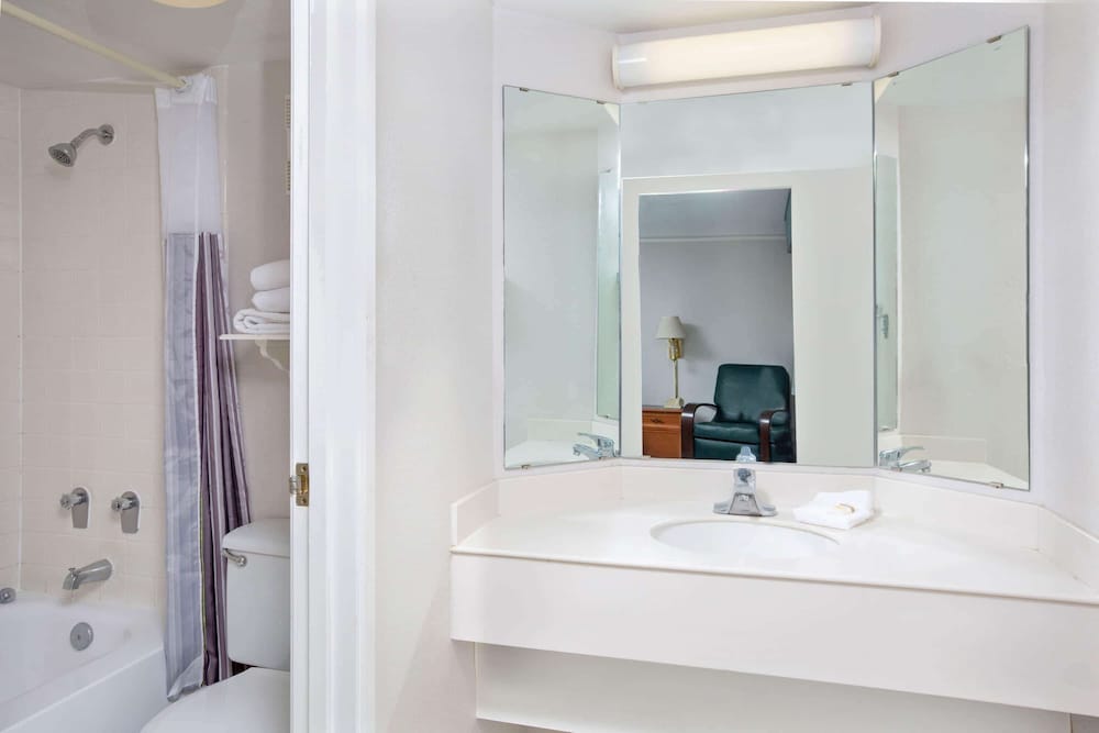 hotel maya kuala lumpur city center