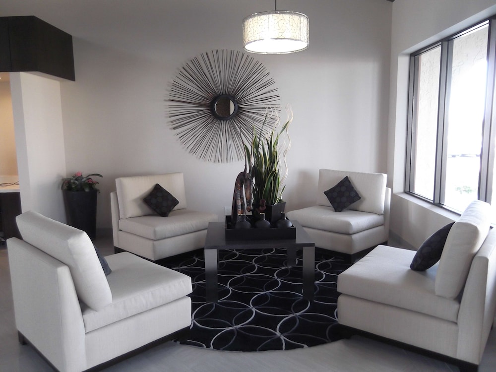 doubletree suites by hilton tucson airport