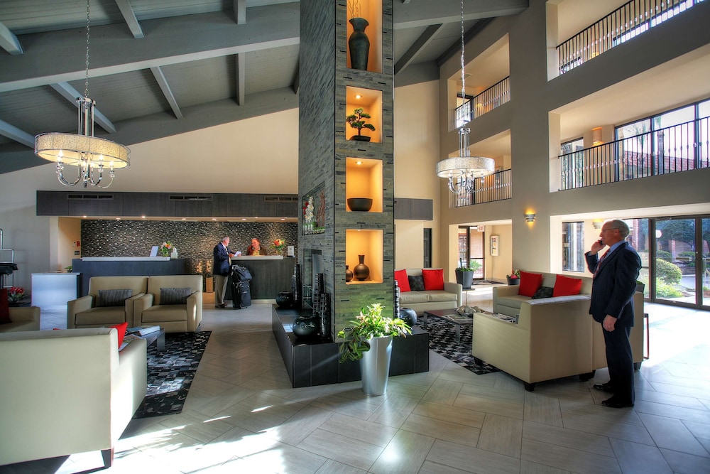 doubletree suites by hilton tucson airport