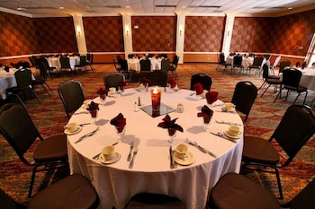 doubletree suites by hilton tucson airport