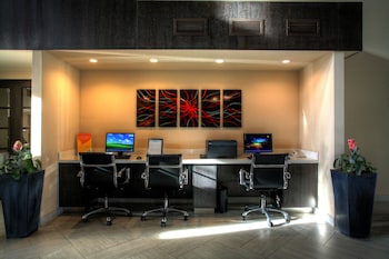 doubletree suites by hilton tucson airport