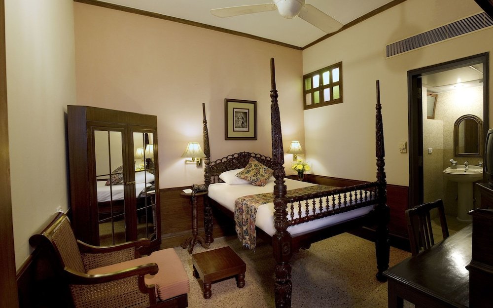 Hotel Broadway,Chandani Chowk,3 star