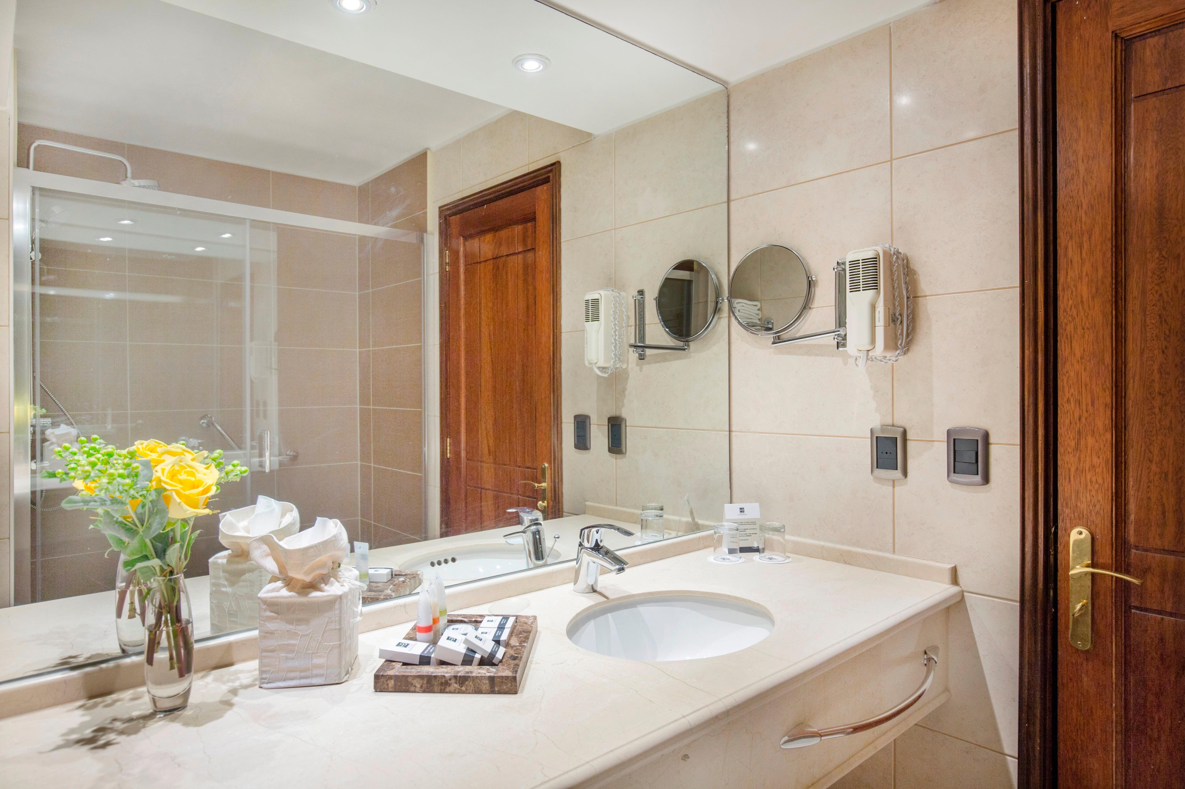 hotel plaza el bosque ebro