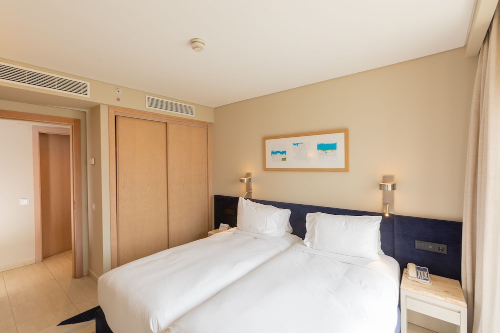 hilton vilamoura as cascatas golf resort and spa